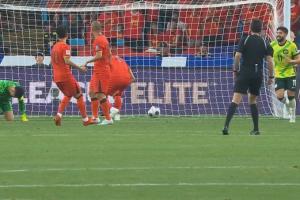 全部没眼看了！王大雷黄油手瞬间，蒋圣龙“哎哟我去”